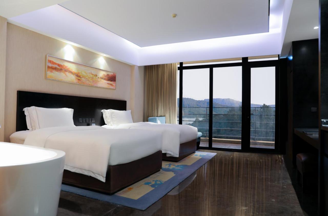 Hentique Resort & Spa Liyang Esterno foto
